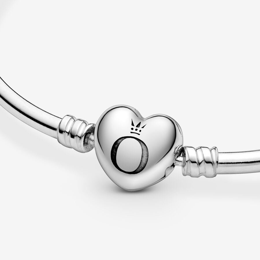 Moments Heart Clasp Bangle