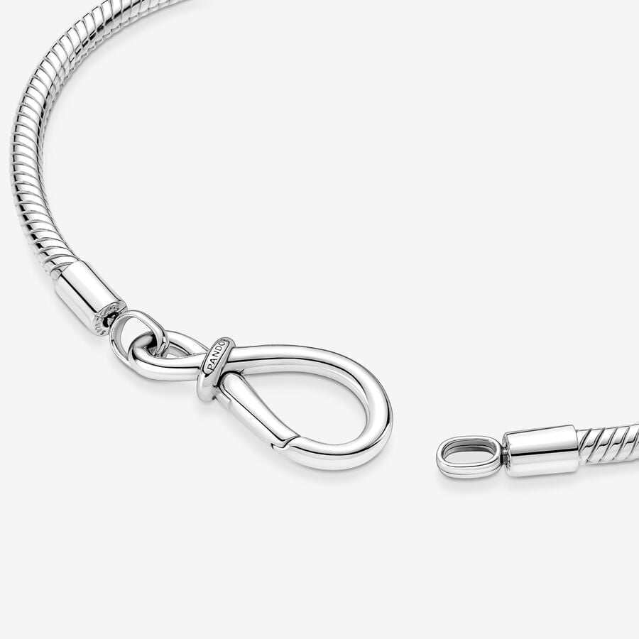 Moments Infinity Knot Snake Chain Bracelet