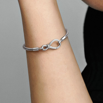 Moments Infinity Knot Snake Chain Bracelet