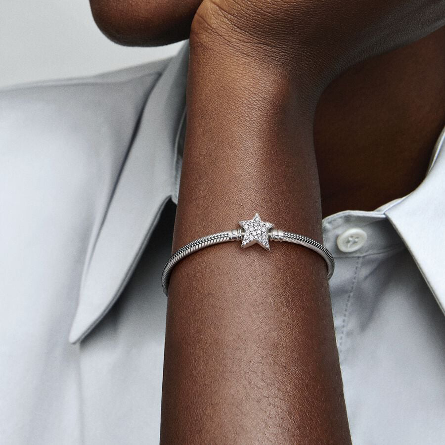 Moments Asymmetric Star Clasp Snake Chain Bracelet